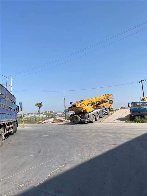 周至县25吨吊车的租赁价格大概是多少？