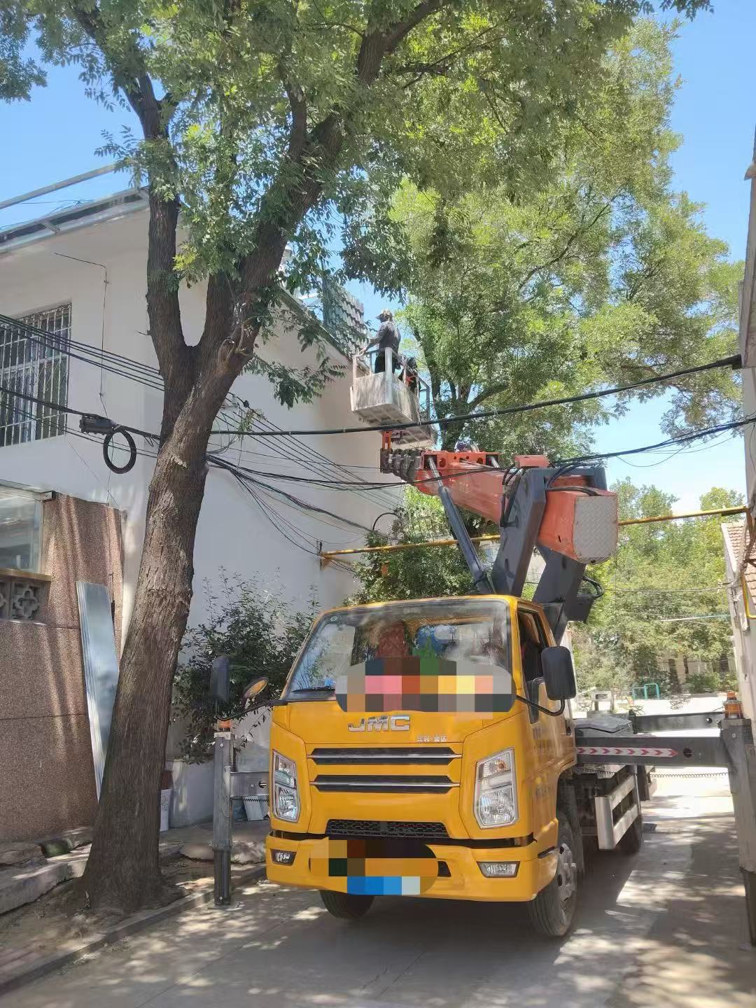 周至县高空作业车能吊装重物吗？最大承载多少公斤？